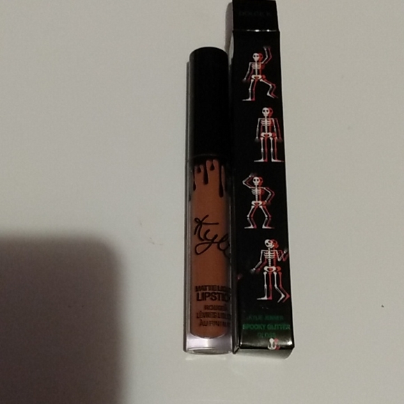 Kylie Halloween spooky glitter closs in dolce k new